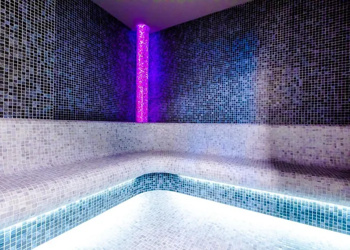 Hevenia 11 * רבאל